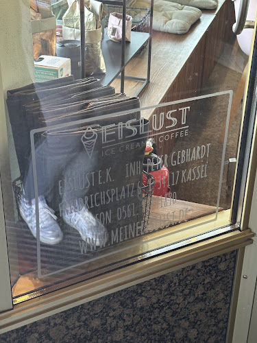 Comentarii opinii despre EISLUST