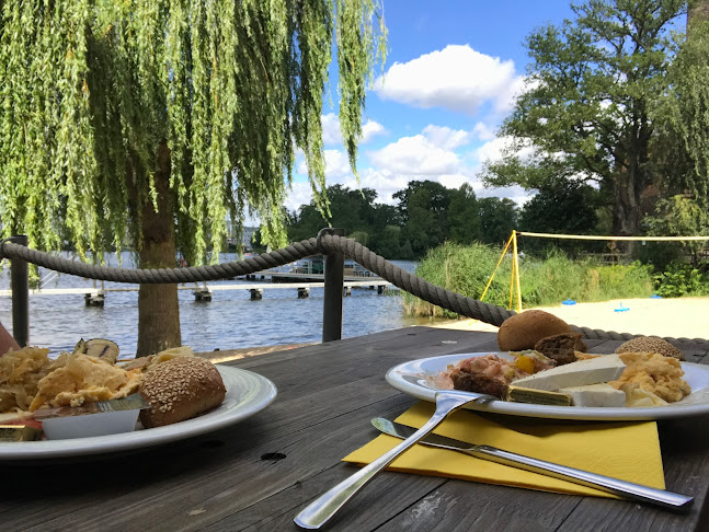 Opinii despre Restaurant Krokodil în Berlin - Gastronomie und Hotellerie