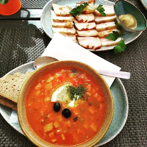 Ostra-Allee 11, 01067 Dresden