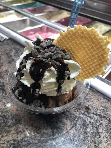 Opinii despre Eiscafe Dragone în Neusäß - Gastronomie und Hotellerie