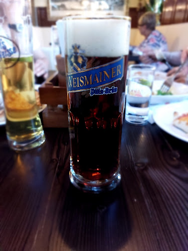 Rotes Schloß Pizzeria - Gastronomie und Hotellerie