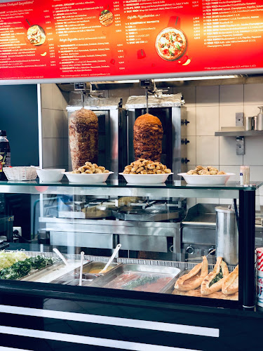 Opinii despre Mahos Süperlecker Kebaphaus în Haan - Gastronomie und Hotellerie