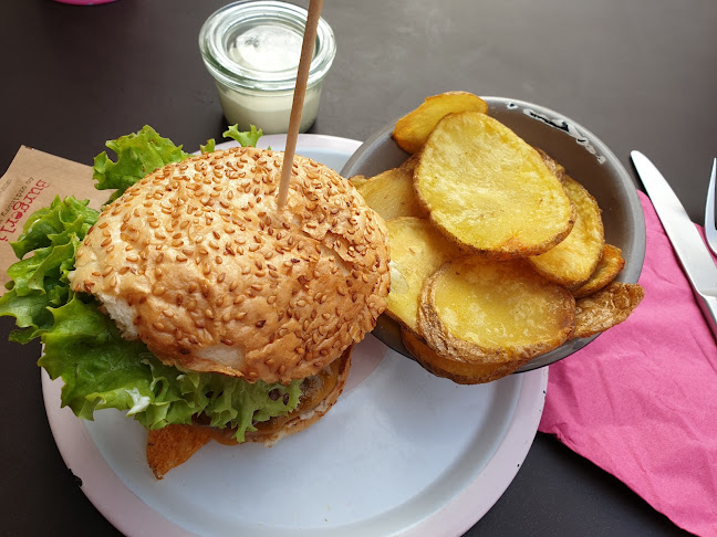 Comentarii opinii despre Burgerlich