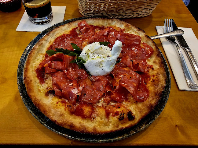 Ferraro's Factoria - Gastronomie und Hotellerie