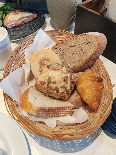 Les Deux Messieurs Wiesbaden