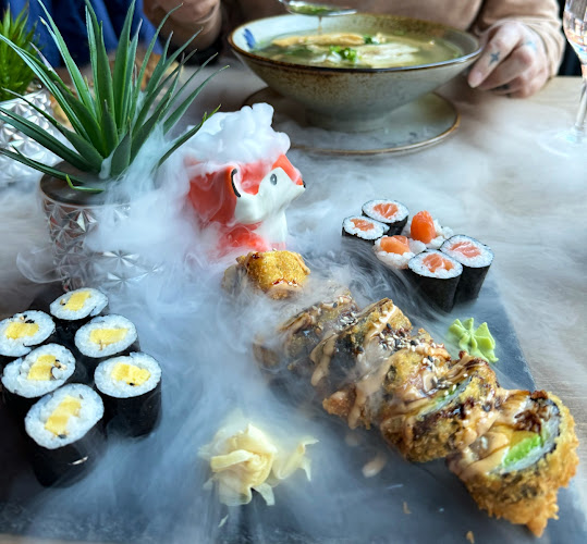 Nhi Deli - Gastronomie und Hotellerie