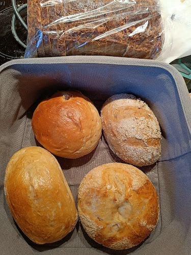 Opinii despre Dorfbäckerei Hallfeld în Detmold - Gastronomie und Hotellerie