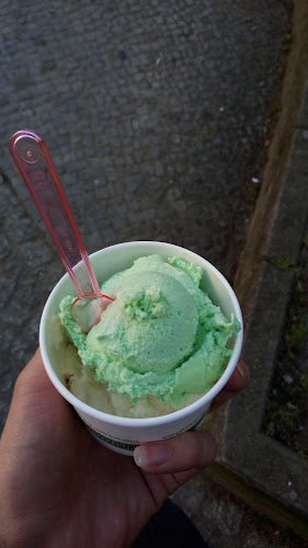 Opinii despre Eissalon Alpen-Eis în Berlin - Gastronomie und Hotellerie