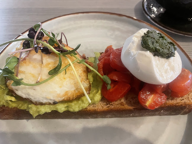 Zwölf87 GmbH - Gastronomie und Hotellerie