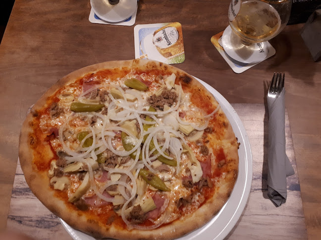 Pizzeria " Zur Laterne " - Gastronomie und Hotellerie