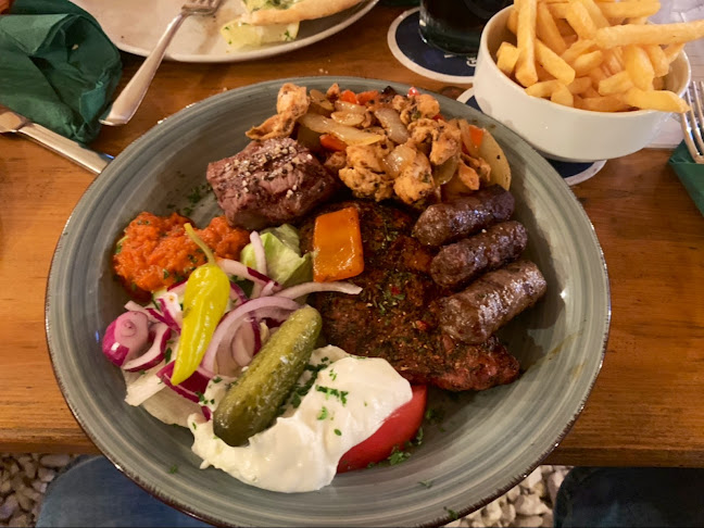 Opinii despre 's Heinzel în Hemmingen - Gastronomie und Hotellerie