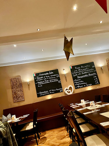 Holzofenpizzeria Ristorante Zur Post - Gastronomie und Hotellerie