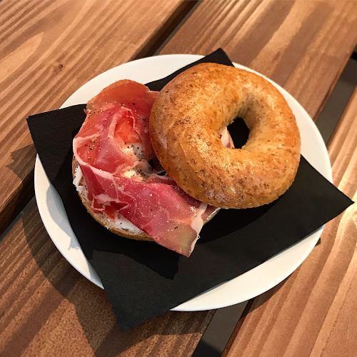 Hula Mula - Fresh Food & Drinks