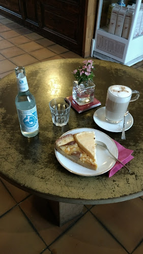 Opinii despre Mokkasin Cafe Schuhe & Schönes în Jesteburg - Gastronomie und Hotellerie