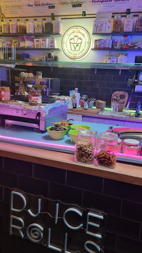 Opinii despre Scrolls Garden în Berlin - Gastronomie und Hotellerie