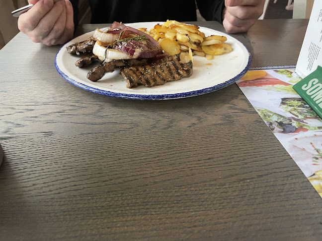 Restaurant Ellinadiko - Gastronomie und Hotellerie