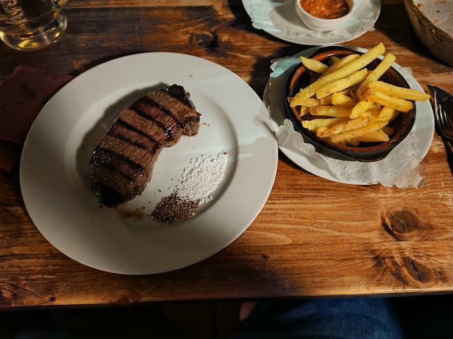 Los Polistas Steakhouse