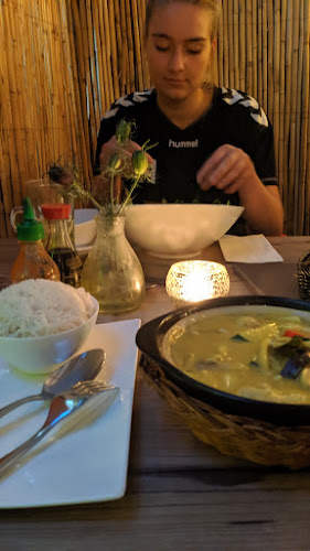 Comentarii opinii despre Nhy Star