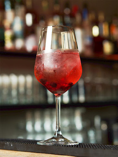 Comentarii opinii despre Wohnzimmer 305