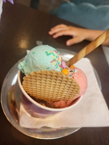 Comentarii opinii despre Italienisches Eiscafe Simto