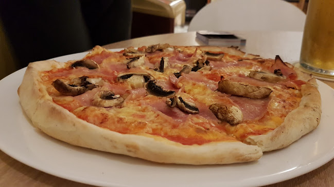 Comentarii opinii despre Pizzeria Bistro La Taverna