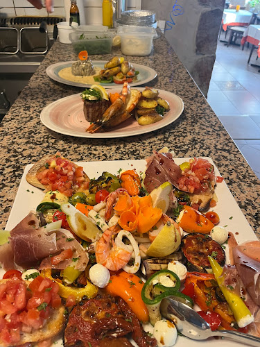 Opinii despre Pizzeria Ristorante Rossini în Schwandorf - Gastronomie und Hotellerie