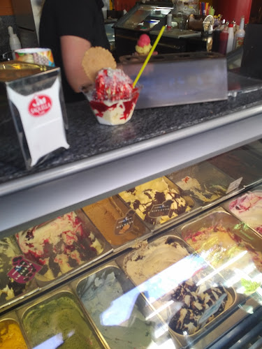 Eiscafé Magia Fredda - Gastronomie und Hotellerie