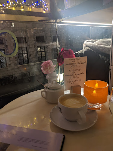Opinii despre Ex Stereo Café now Cafe@Belstaff în München - Gastronomie und Hotellerie
