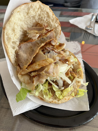 Opinii despre Laa Zolino Döner Pizza în Baden-Baden - Gastronomie und Hotellerie