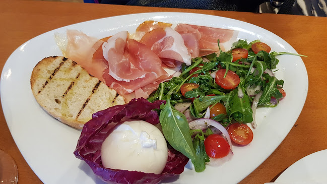 Opinii despre La Torre da Salvatore în Dresden - Gastronomie und Hotellerie