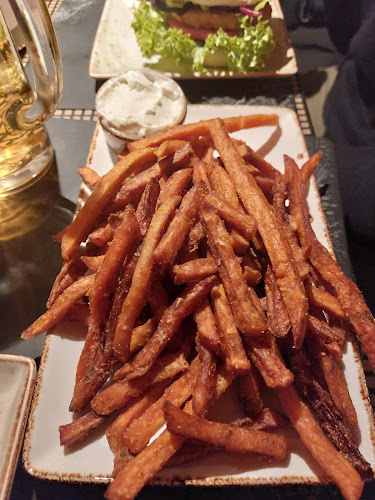 PETER PANE Burgergrill & Bar