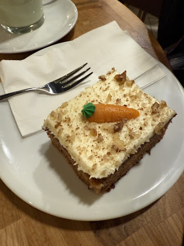 Barachel Café - Gastronomie und Hotellerie