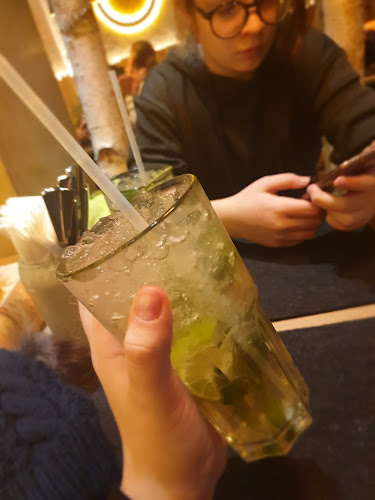 HANS IM GLÜCK - ESSEN Kennedyplatz - Essen