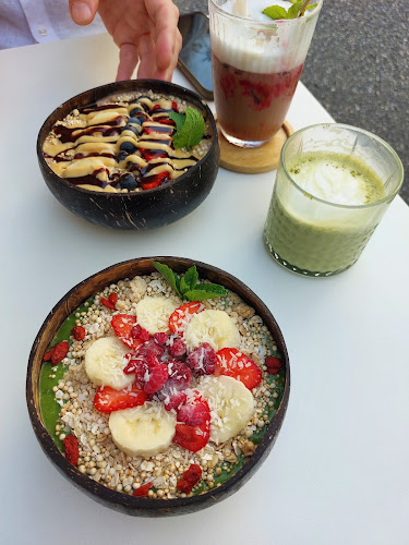 Yollie - Popice Café & Concept Store