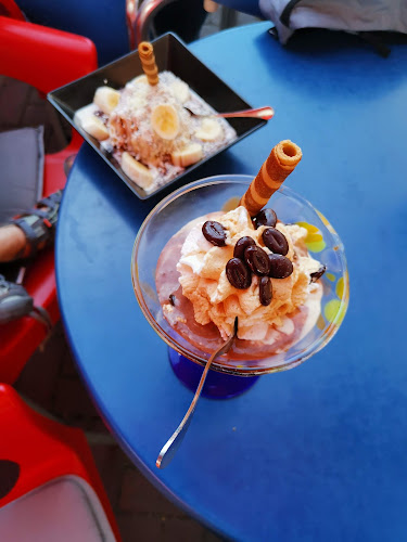Opinii despre Eiscafé il Cappuccino în Uelzen - Gastronomie und Hotellerie