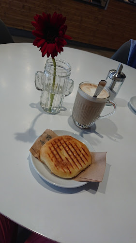 Comentarii opinii despre Der Kaffeemacher