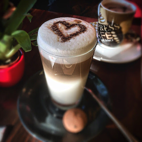 Eiscafé & Konditorei Capri