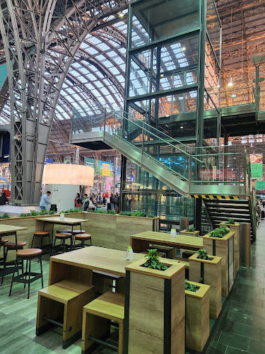 Opinii despre M-BAR în Frankfurt am Main - Gastronomie und Hotellerie