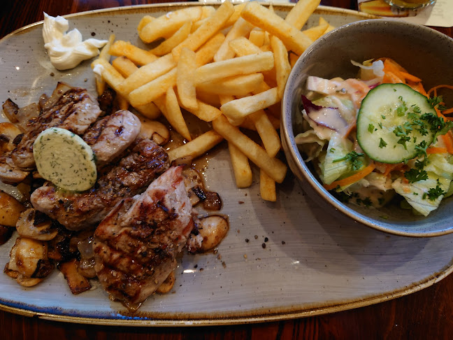 Schweinske Restaurant in Hamburg Lohbrügge - Schnitzel, Burger & Frühstück - Gastronomie und Hotellerie