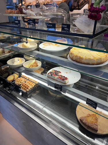 Opinii despre LAGOM în Frankfurt am Main - Gastronomie und Hotellerie