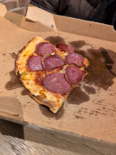 Opinii despre Domino's Pizza Glauchau în Glauchau - Gastronomie und Hotellerie