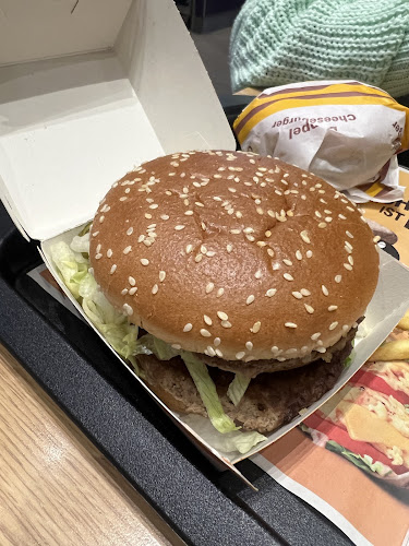 Opinii despre McDonald's în Homburg - Gastronomie und Hotellerie