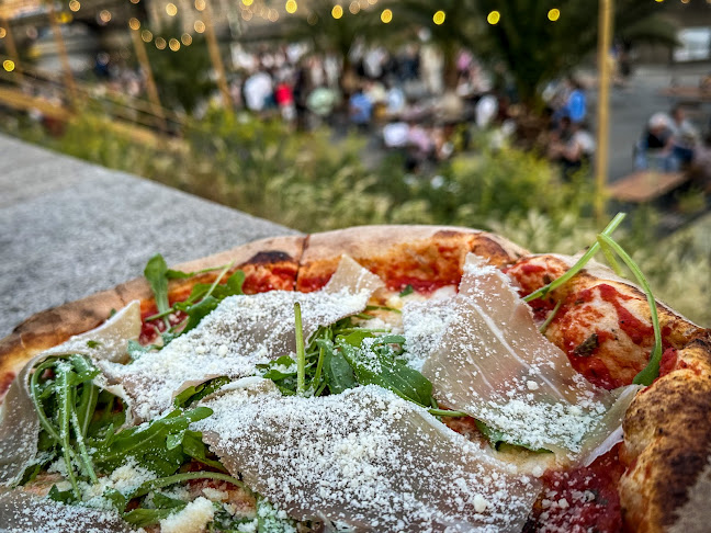 Opinii despre Refugio di Napoli în Berlin - Gastronomie und Hotellerie