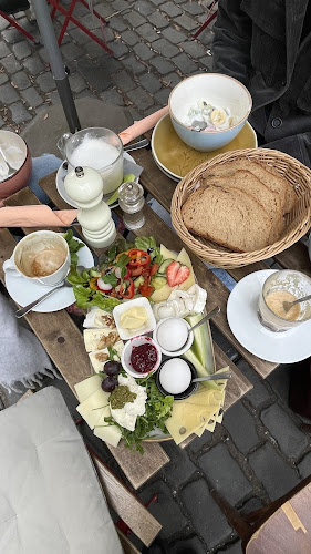 Opinii despre Caveedel în Köln - Gastronomie und Hotellerie