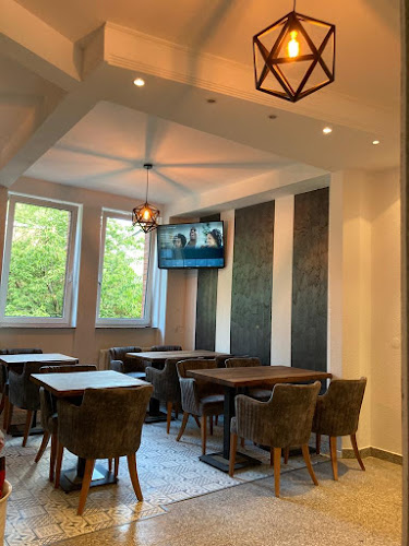 Opinii despre Heinse Kebap 2 Berlin în Glienicke/Nordbahn - Gastronomie und Hotellerie