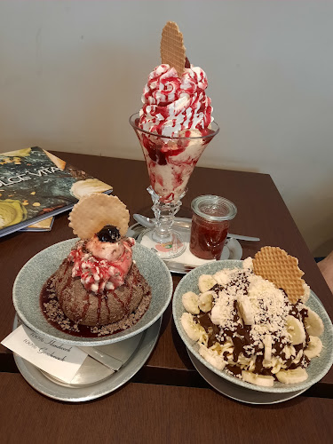 Opinii despre Eiscafé Dolce Vita în Bad Soden am Taunus - Gastronomie und Hotellerie