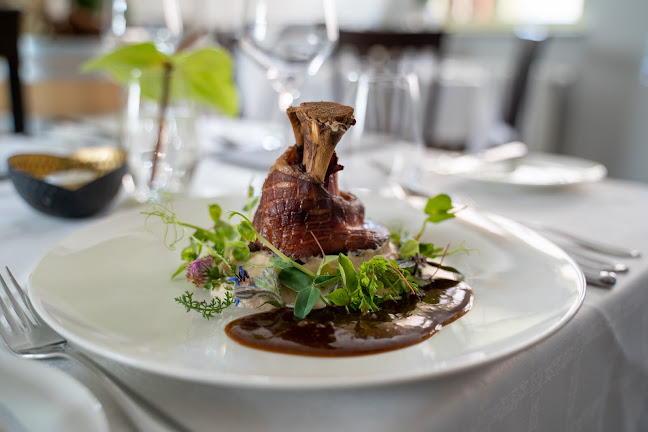 Opinii despre Restaurant Inspektorenhaus în Brandenburg an der Havel - Gastronomie und Hotellerie