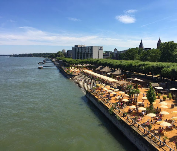 Mainzstrand - Gastronomie und Hotellerie