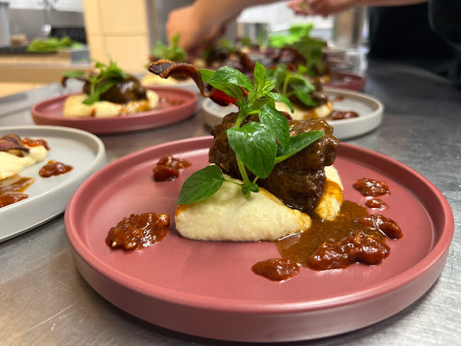 Opinii despre Klassenzimmer - Restaurant in Hammoor bei Hamburg în Hammoor - Gastronomie und Hotellerie