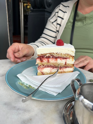 Eaton Place Café und Tearoom - Gastronomie und Hotellerie